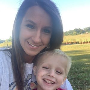 Meet your Posher, Sara